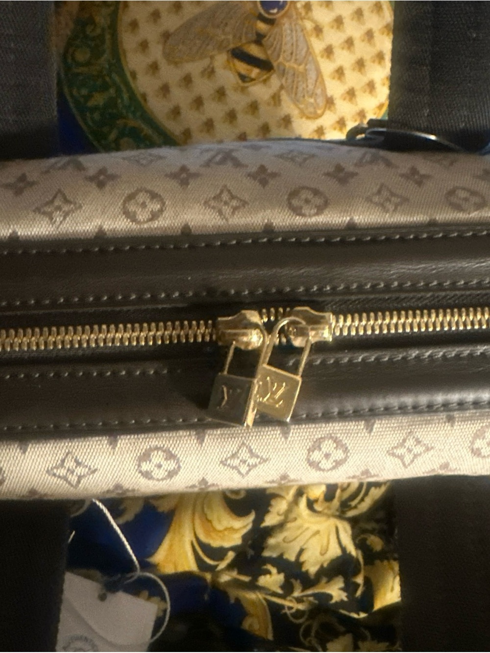 Louis Vuitton Beige Monogram Mini Lin
Josephine GM Boston bag EUC - Picture 8 of 16